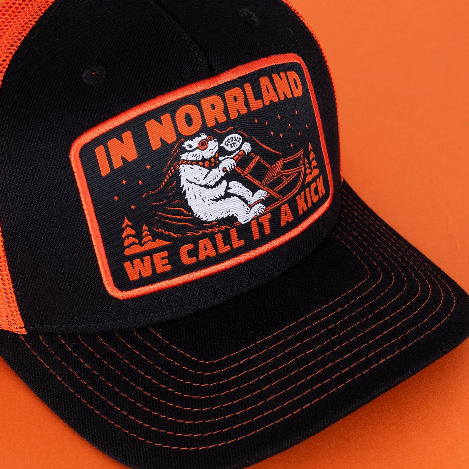 BEAR TRUCKER CAP - BLACK