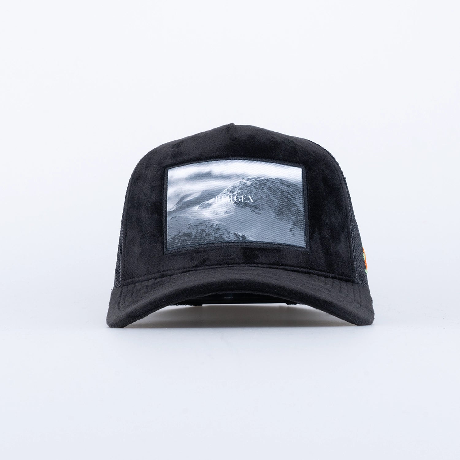 BERGEN VELVET TRUCKER CAP - BLACK
