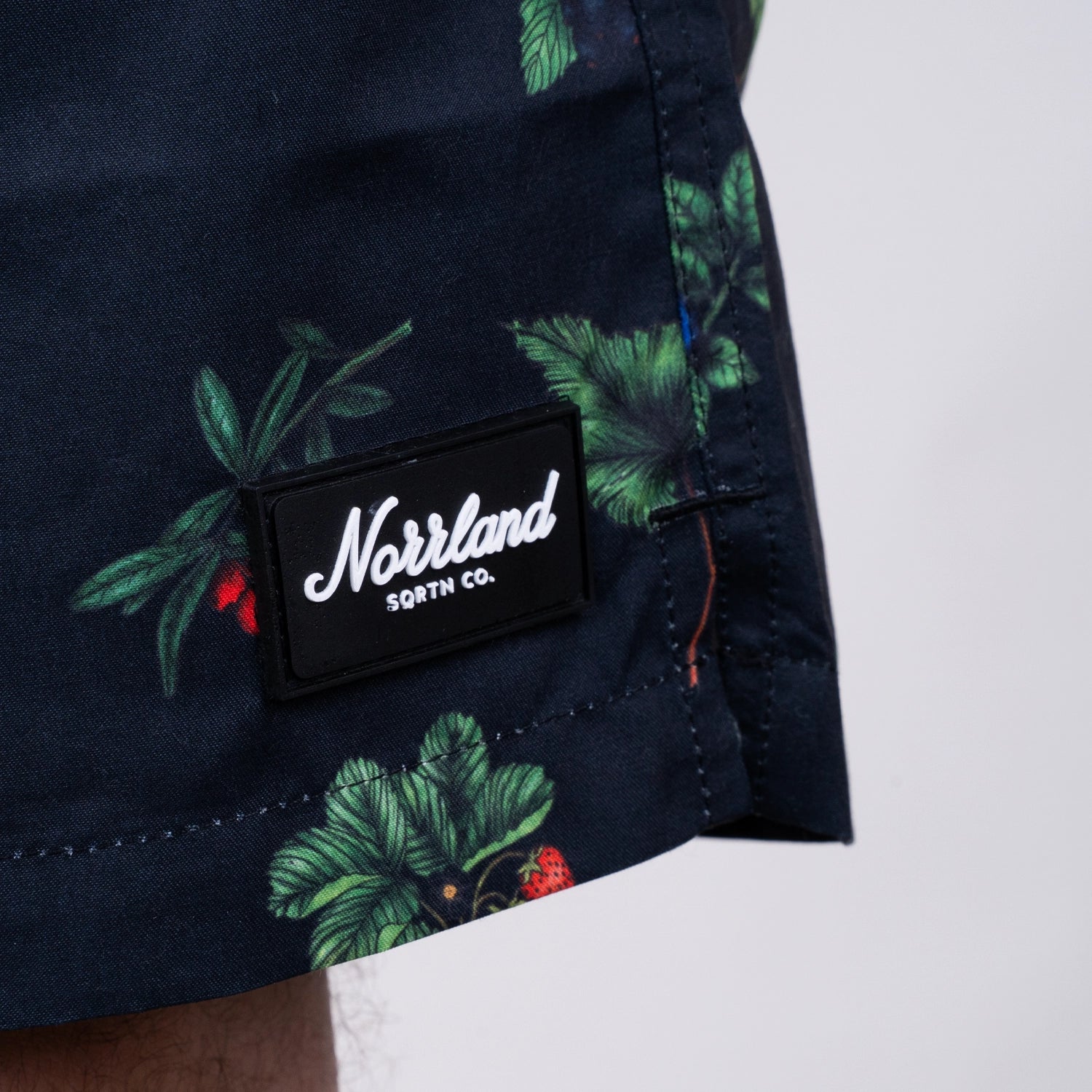 PLANTS SWIMSHORTS - BLACK