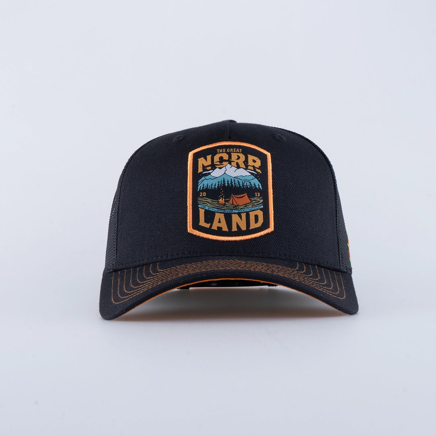 CAMPSITE TRUCKER CAP - HOOKED BLACK