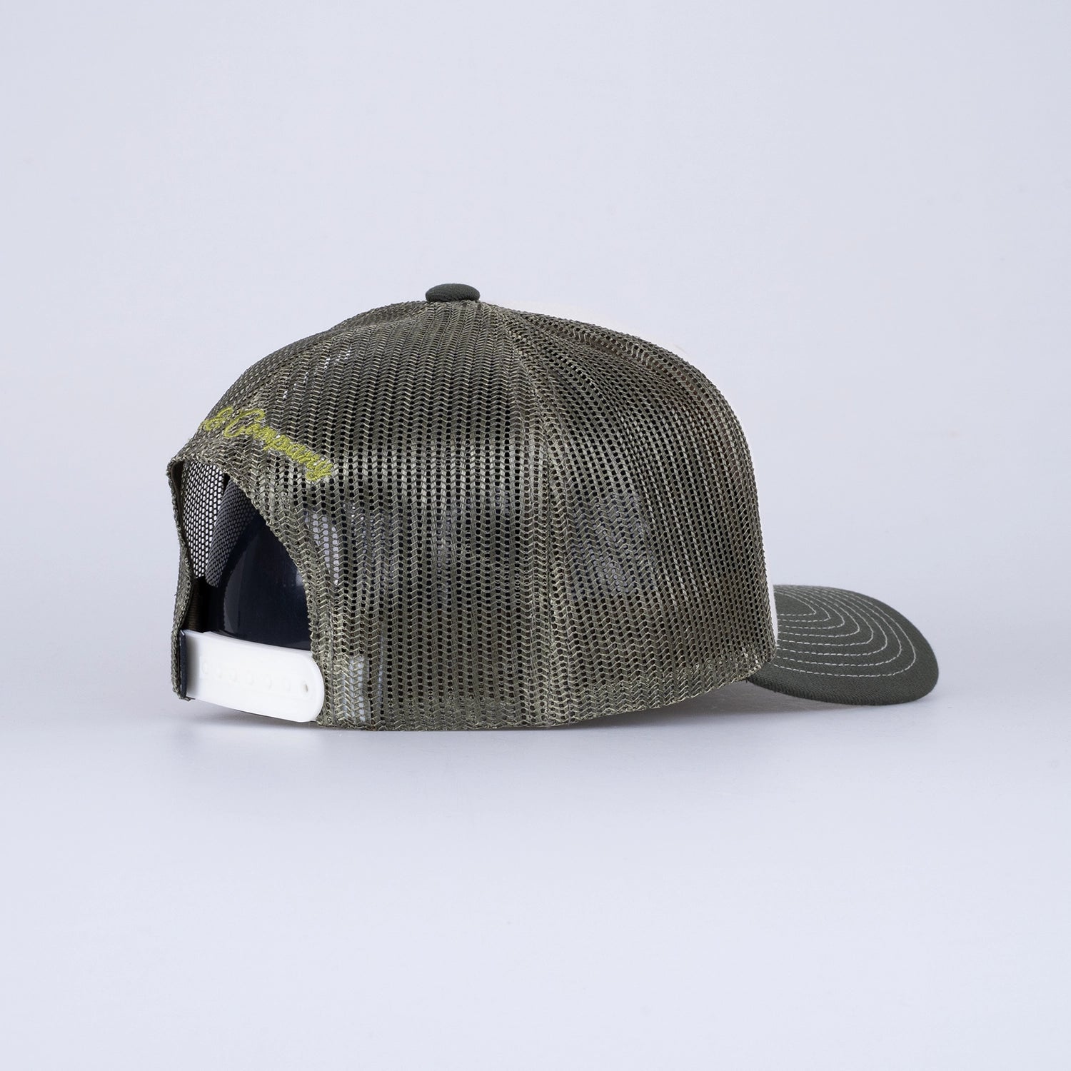 FISH ON TRUCKER KEPS - IVORY