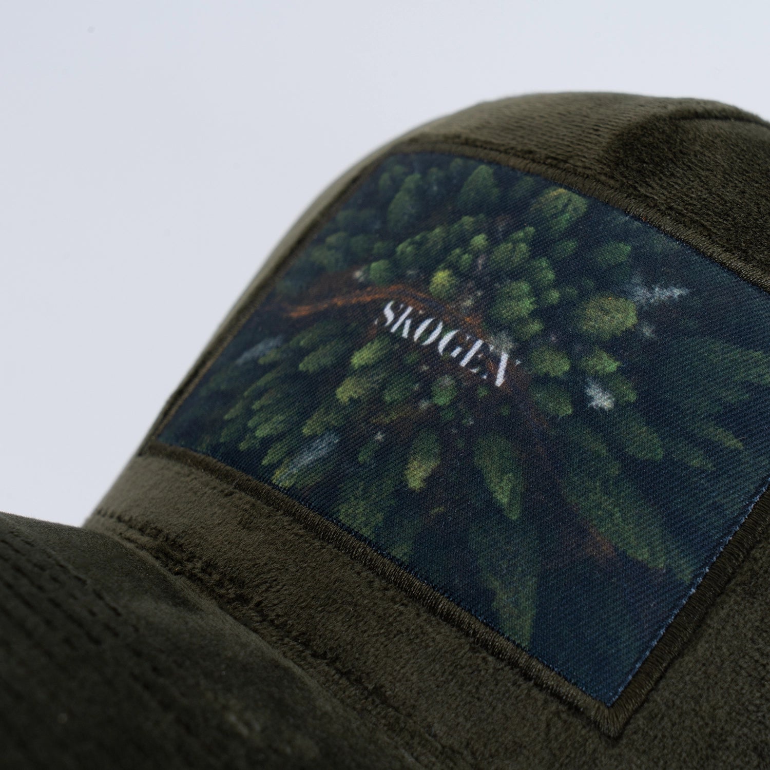 SKOGEN VELVET TRUCKER CAP - OLIVE