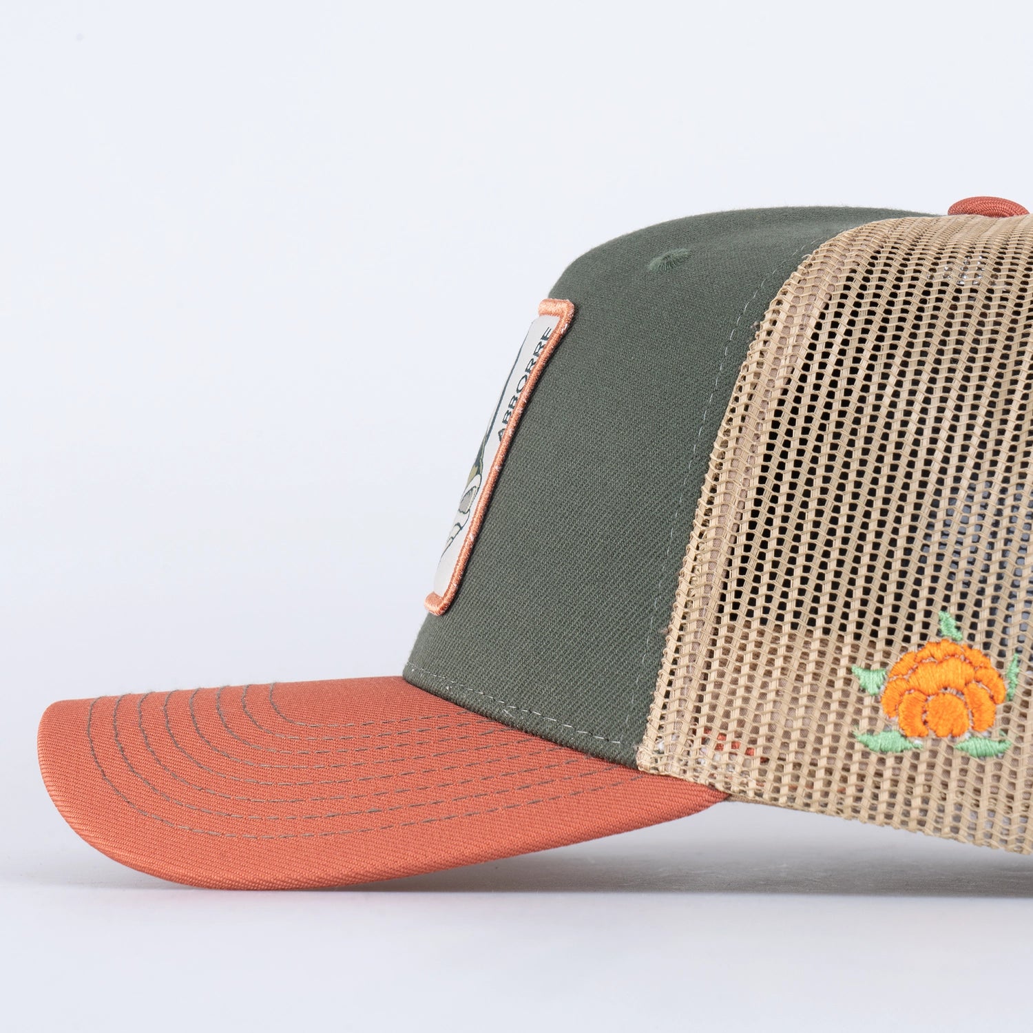 ABBORRE TRUCKER CAP - HOOKED BLACK