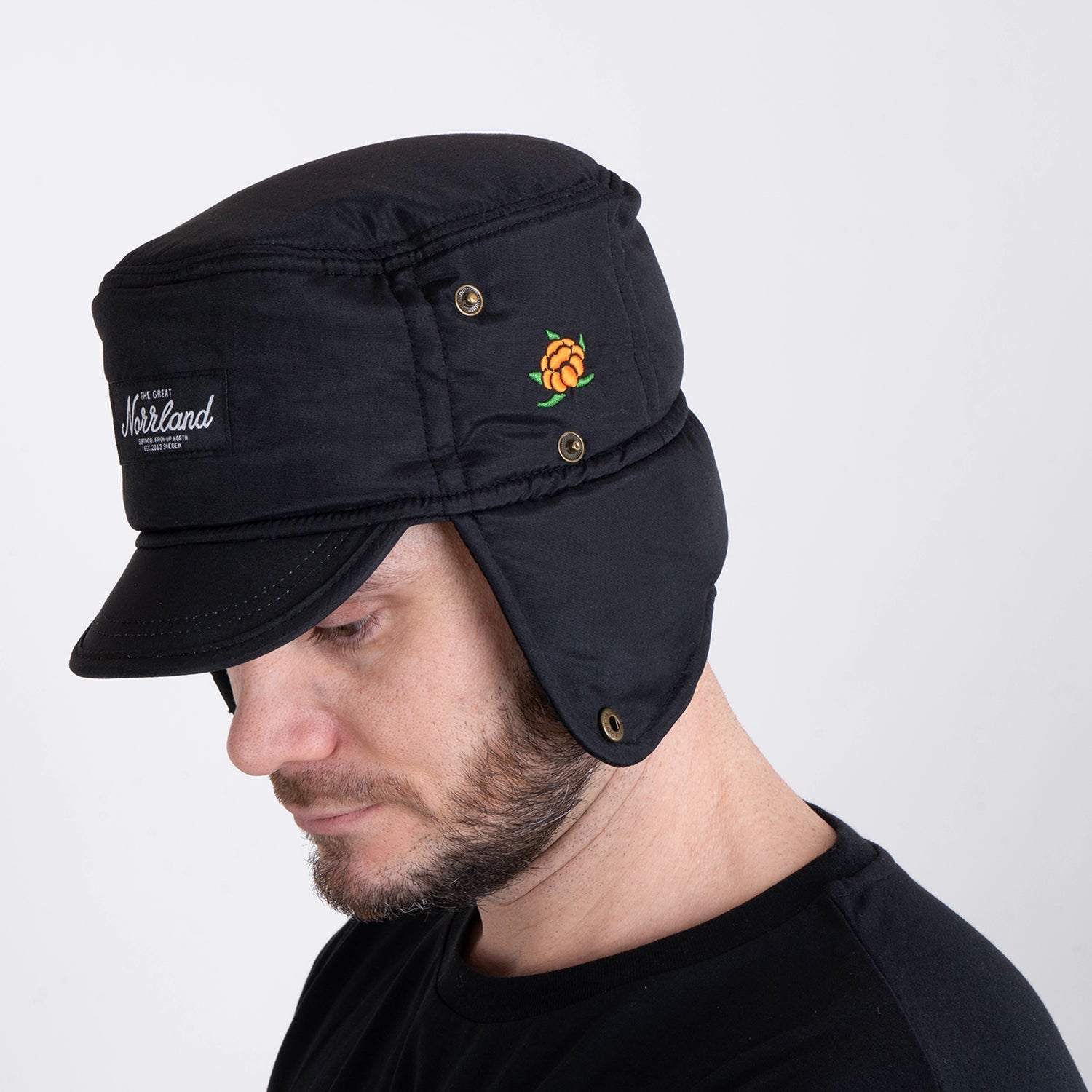 HÖGLEKARDALEN CAP - BLACK