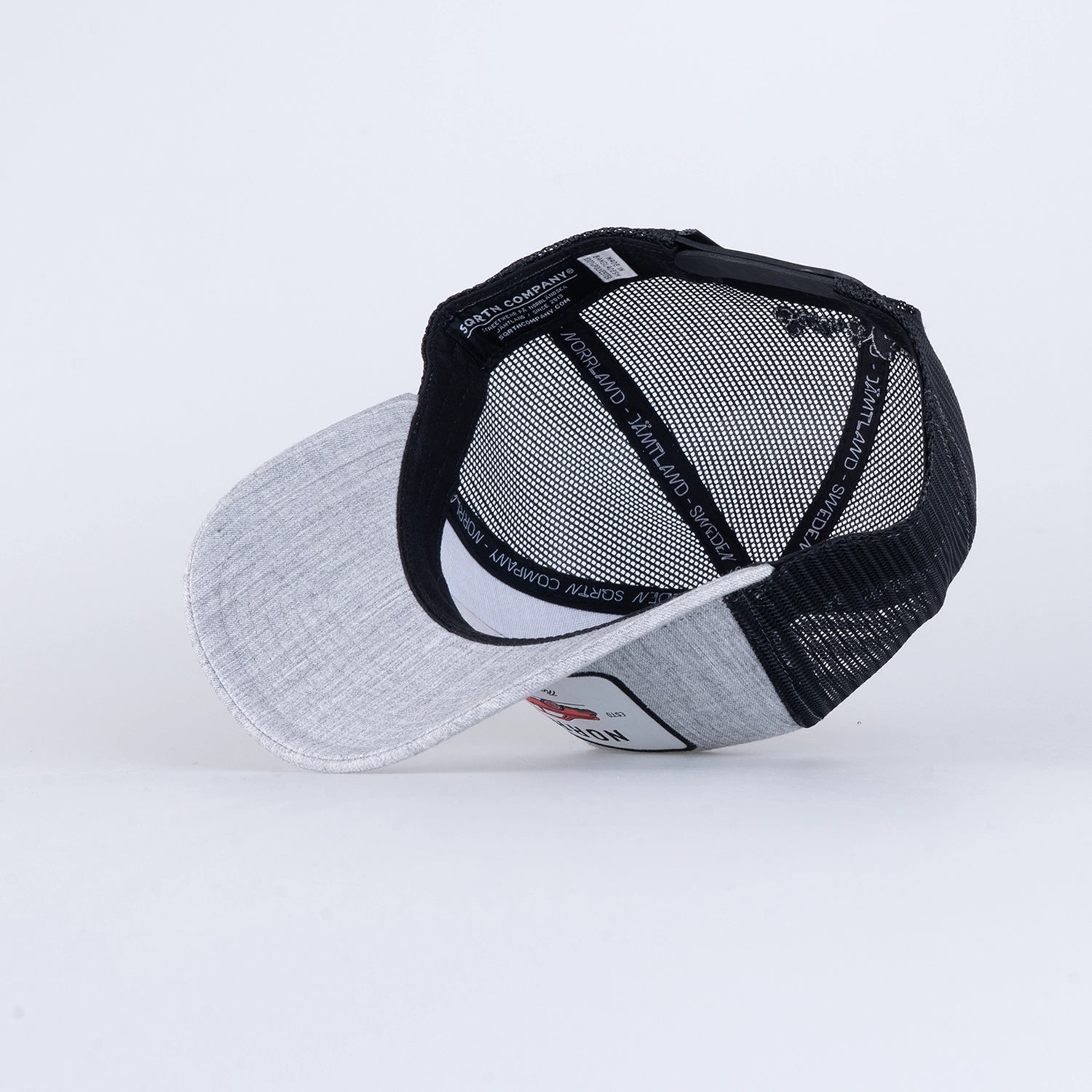 RACING TRUCKER CAP - HOOKED GREY