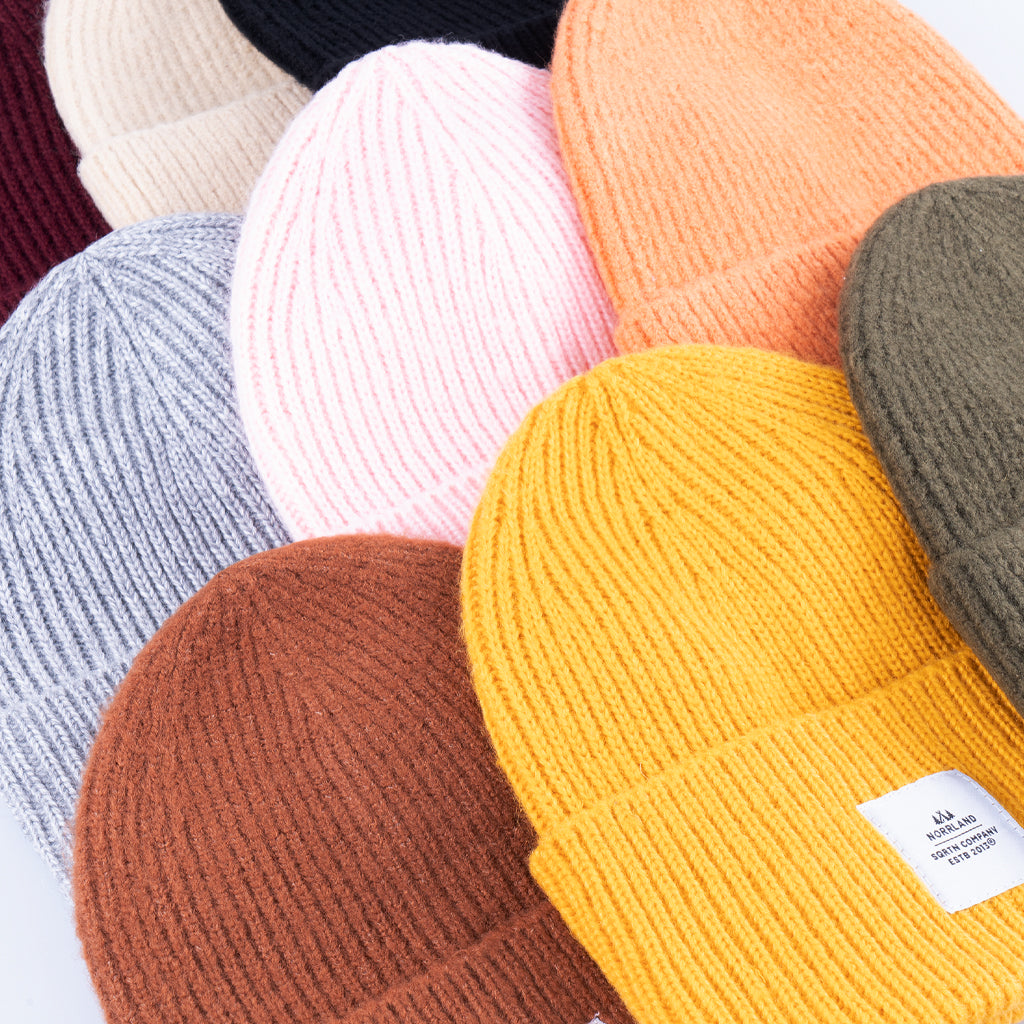 WOOD RAW BEANIE - BLACK