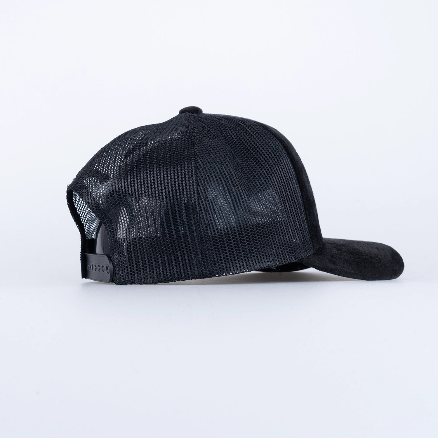 BERGEN VELVET TRUCKER CAP - BLACK