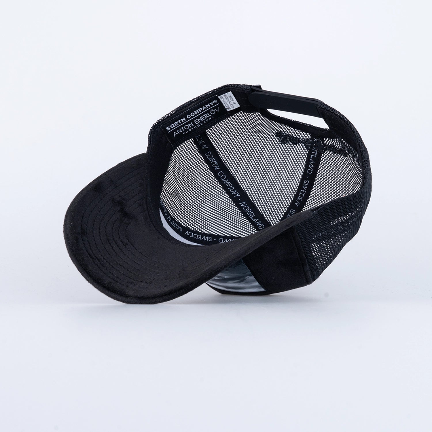 BERGEN VELVET TRUCKER KEPS - BLACK