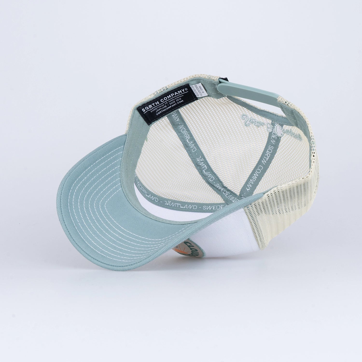 CB SURFING TRUCKER CAP - HOOKED WHITE