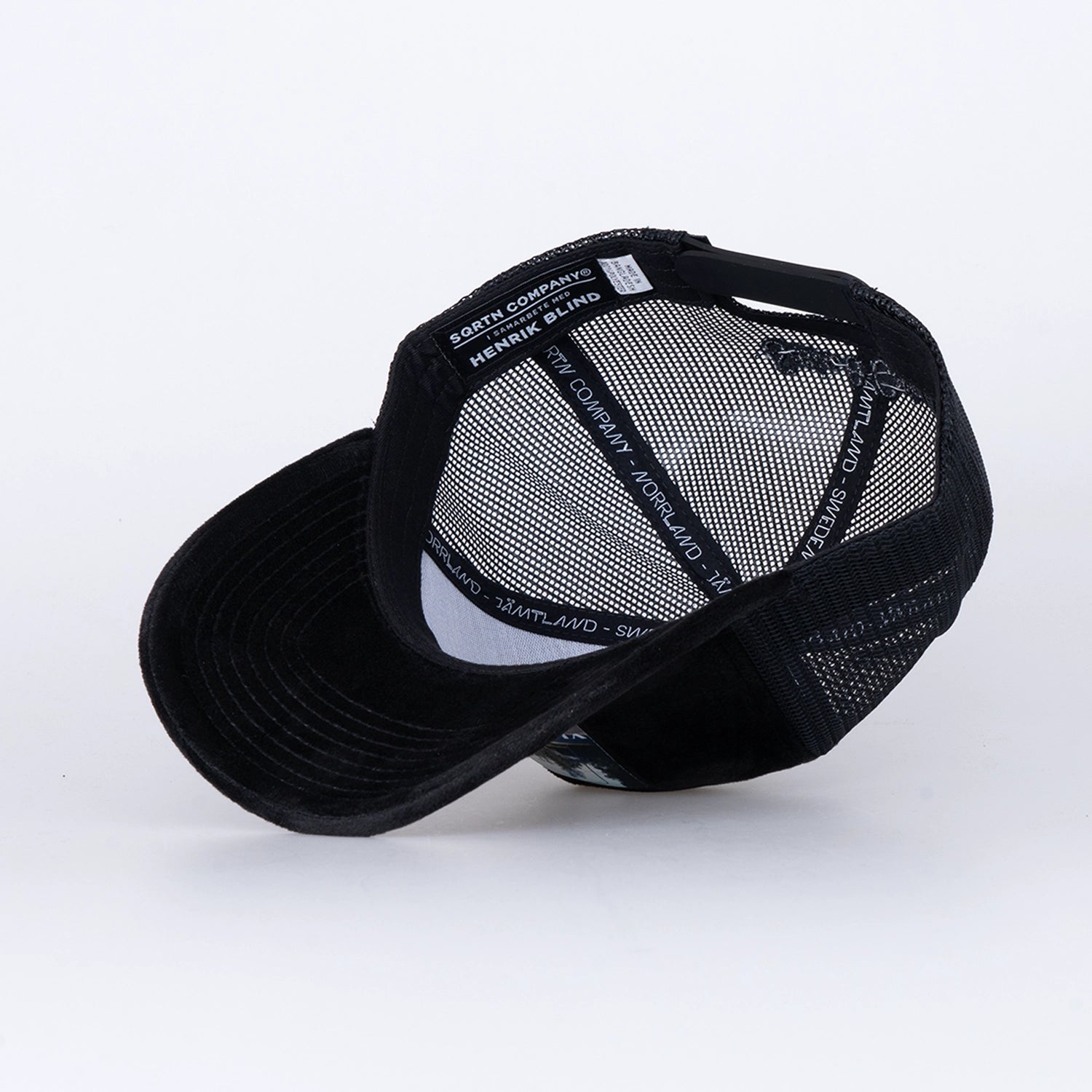 FLYTT INT VELVET TRUCKER KEPS - BLACK