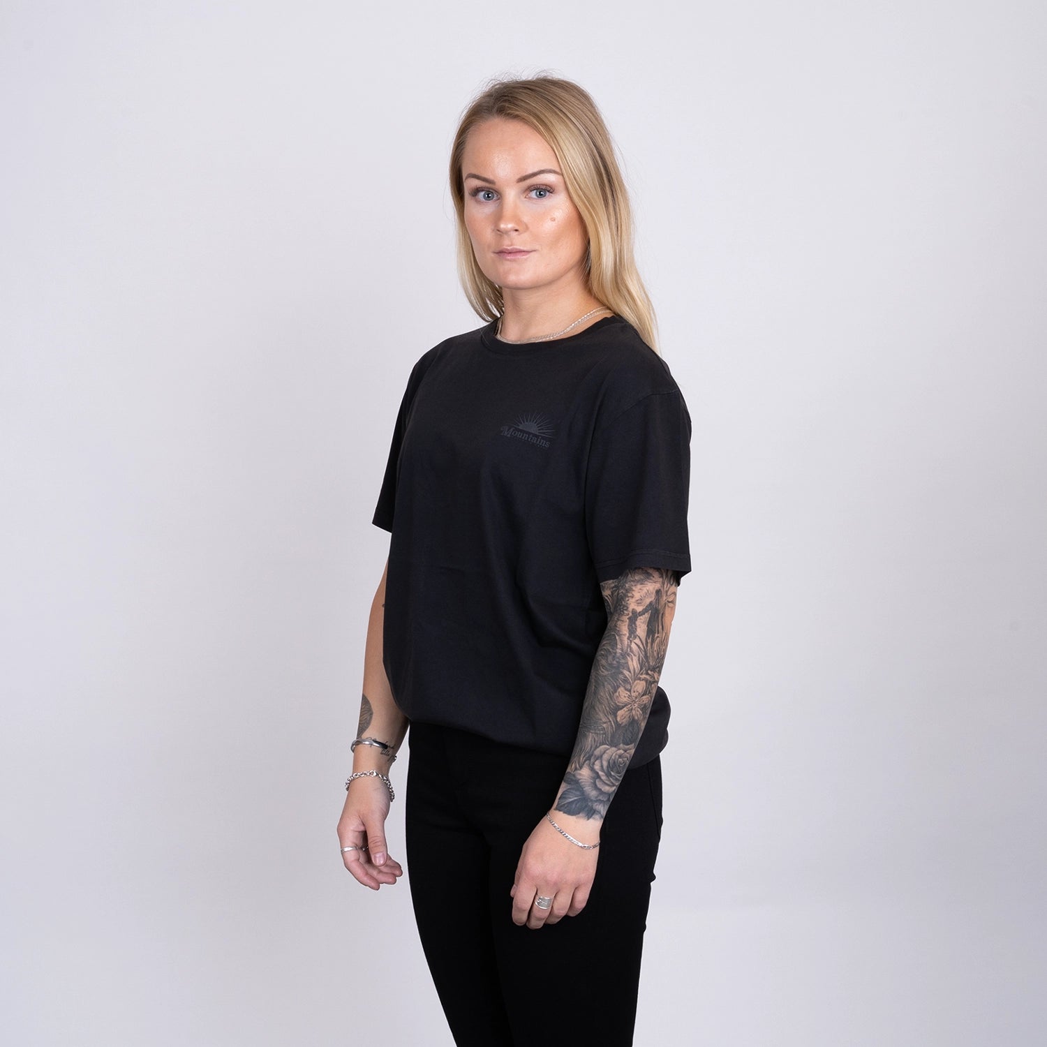 RIVERS & TREES T-SHIRT - WASHED BLACK