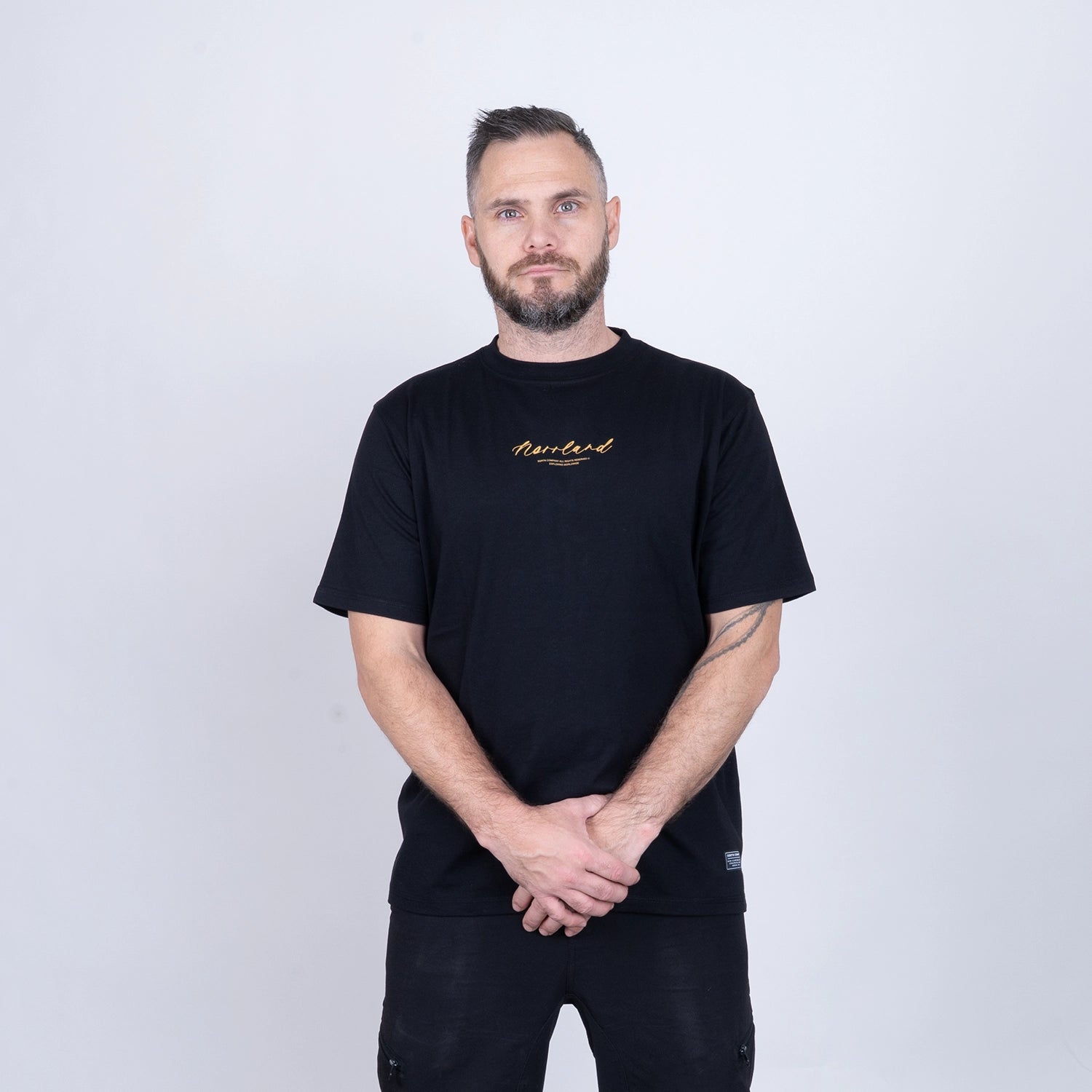 SIGNATURE T-SHIRT - BLACK