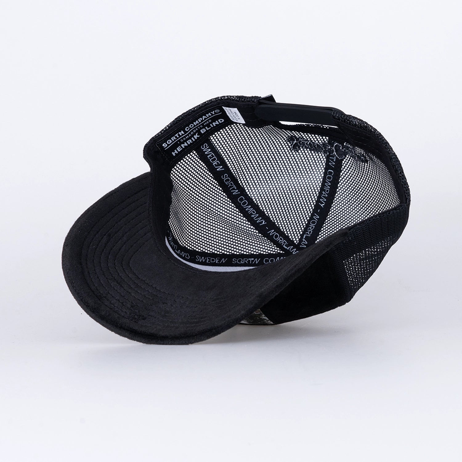 TREPARTSSAMTAL VELVET TRUCKER KEPS - BLACK