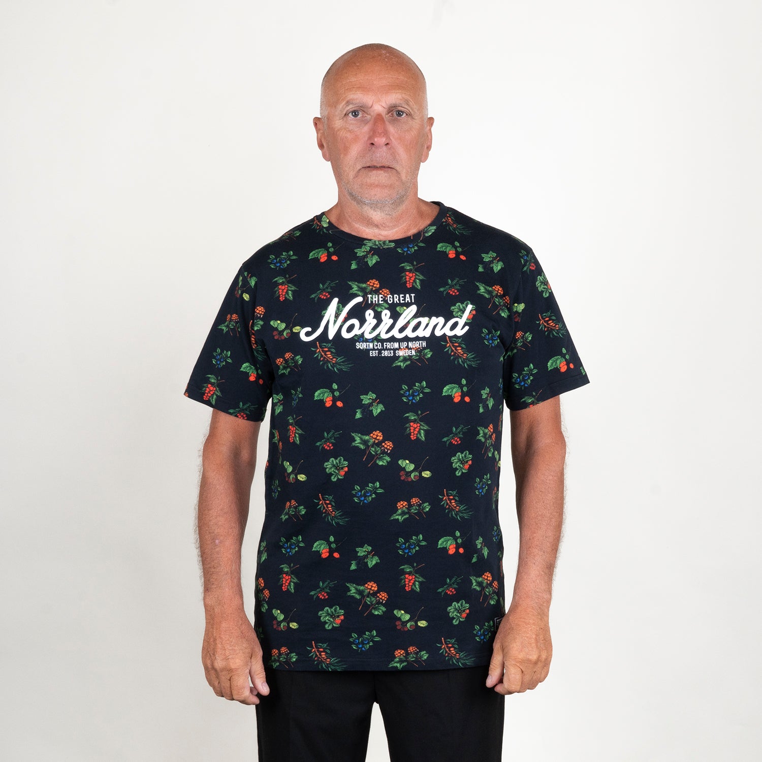 GREAT NORRLAND T-SHIRT - BERRY BLACK