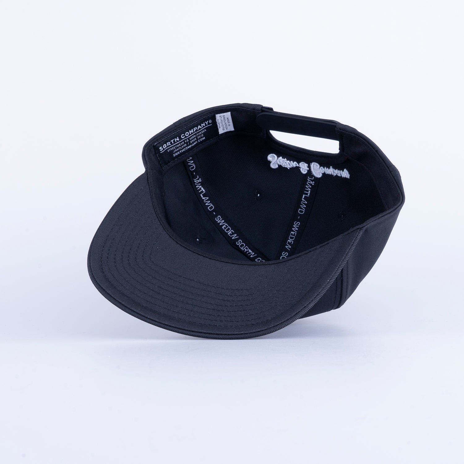 TGN SCRIPT CAP - BLACK